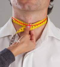 measuring mans neck